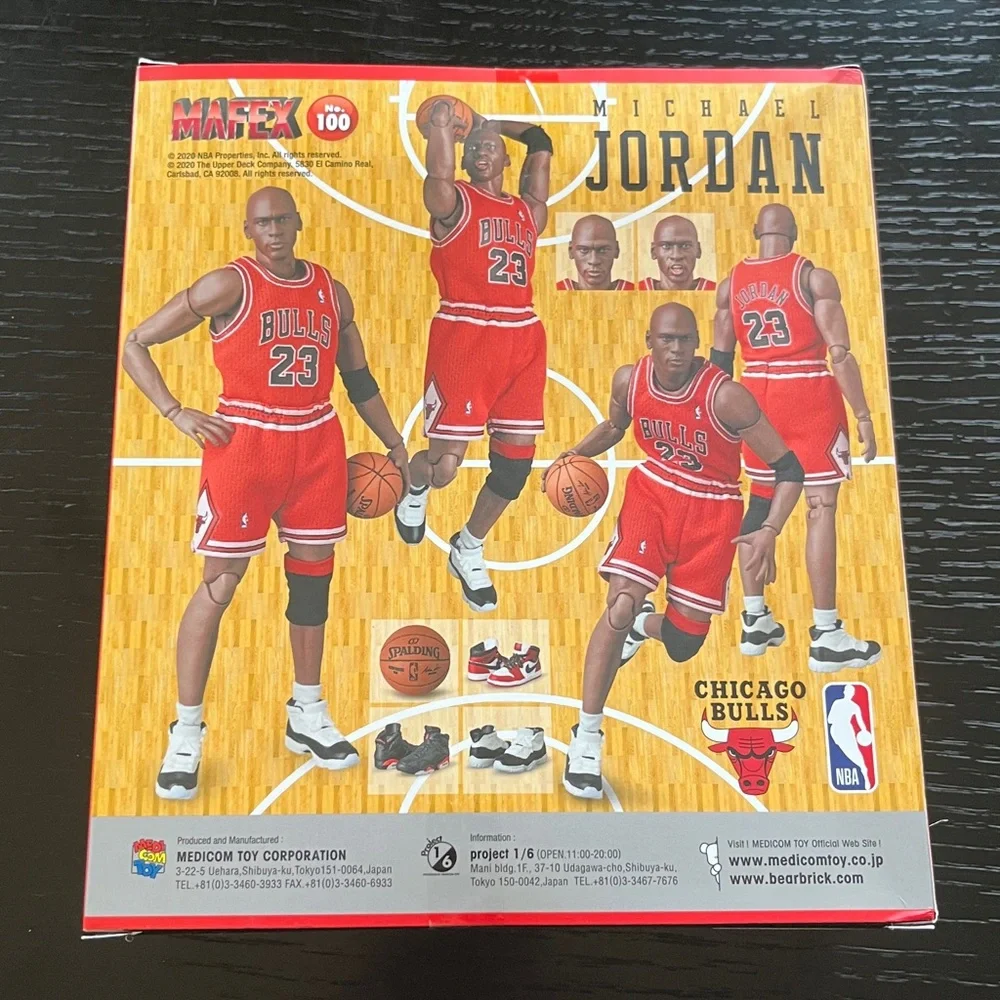 Medicom Toys MAFEX No.100 NBA Chicago Bulls Michael Jordan Figure (NIB) - Picture 3 of 16